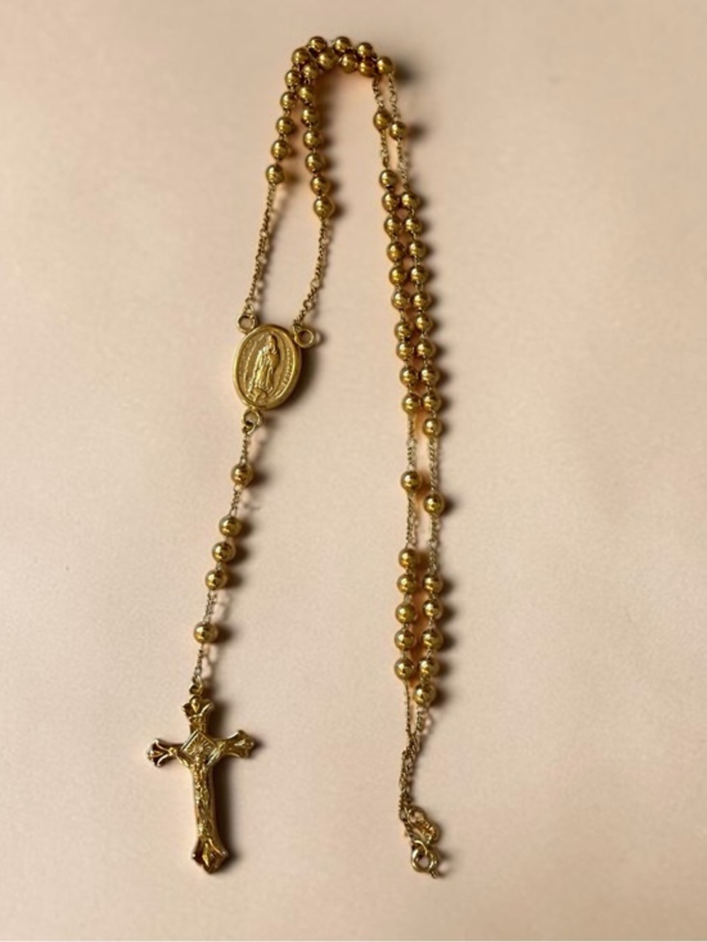 🫶🏻 Gold-Tone Rosary Necklace with Crucifix